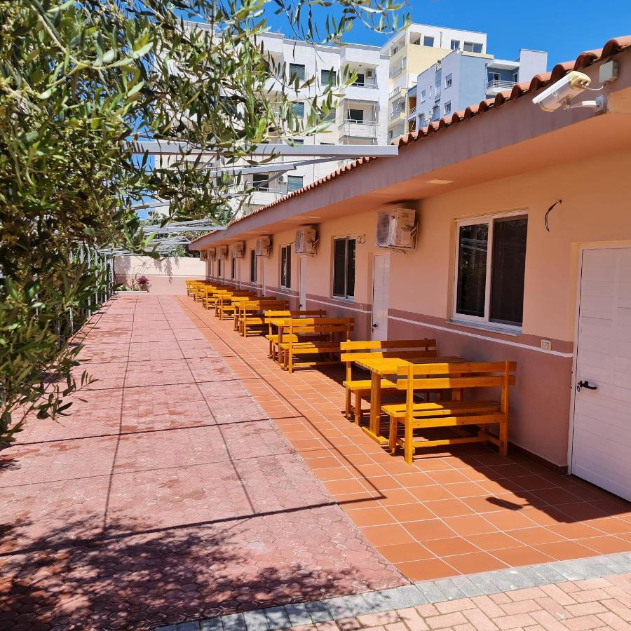 Vila Ivina Durres Exterior photo